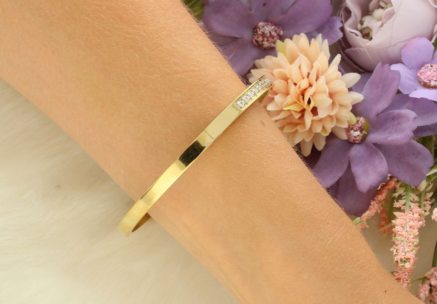 Bransoletka Nomination Pretty Bangle 029506 020 – Białe Cyrkonie, Złota Stal PVD.jpg